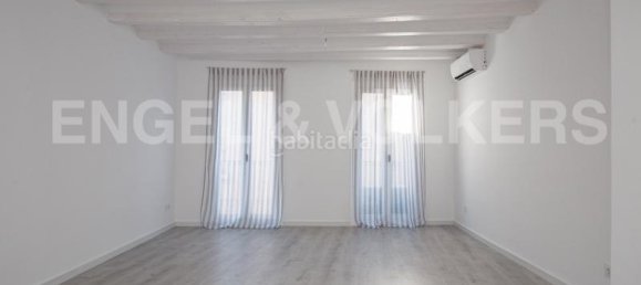 2 bedrooms Apartment in Ciutat Vella, Spain No. 66051 2