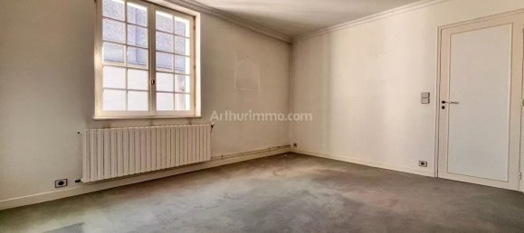 3 bedrooms House in Reims, France No. 239634 2