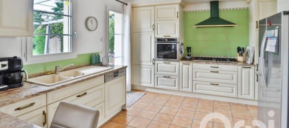 6 bedrooms House in Gisors, France No. 305894 14