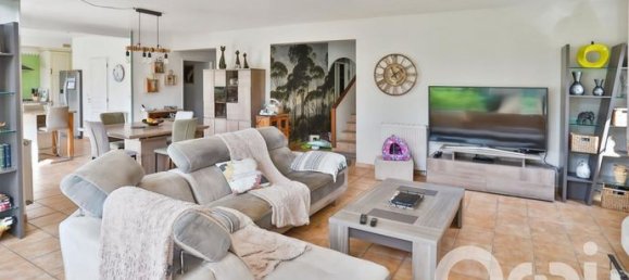 6 bedrooms House in Gisors, France No. 305894 9