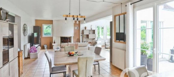 6 bedrooms House in Gisors, France No. 305894 12