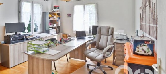 6 bedrooms House in Gisors, France No. 305894 19