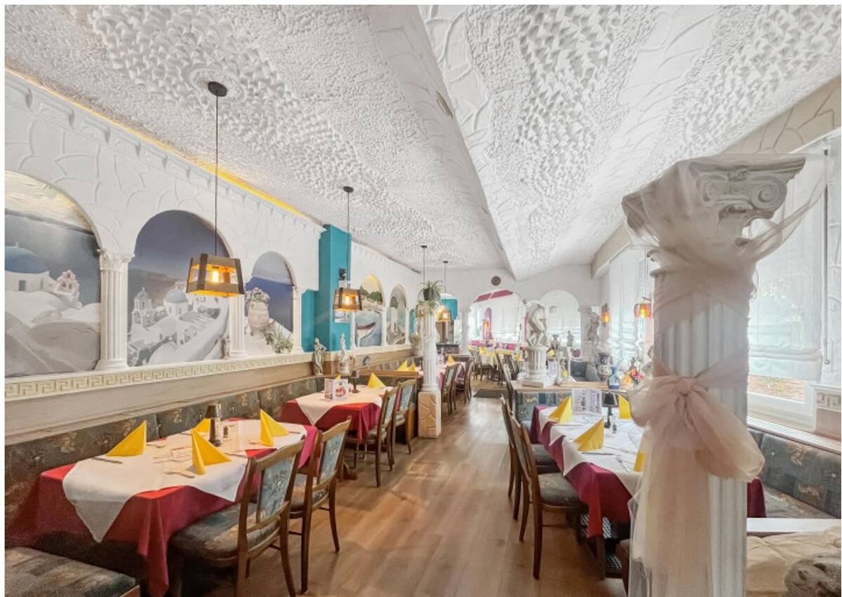 Edificio de 30 habitaciónes en Oberhausen, Germany No. 365853