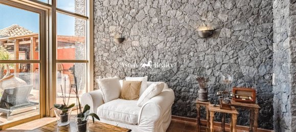 5 bedrooms Villa in Adeje, Spain No. 103827 18