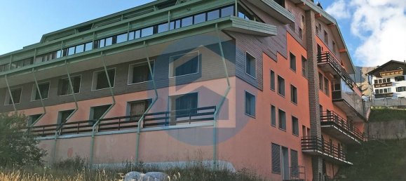 400m² Commercial property in Ponte di Legno, Italy No. 6680 4