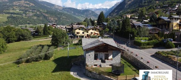 3-salle Appartement à Roisan, Italy No. 293039 2