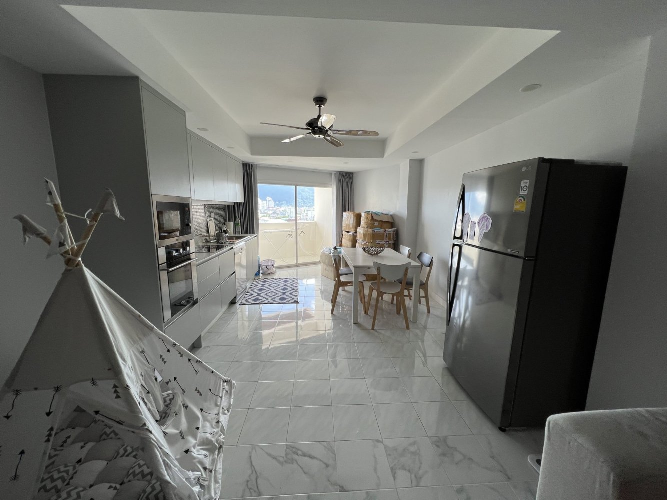 Condominio de 2 dormitorios en Kathu, Thailand No. 73658