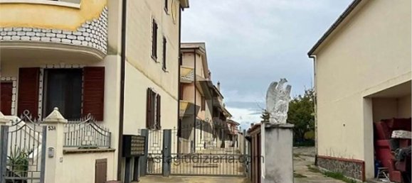 3 rooms Apartment in Usini, Italy No. 212202 2