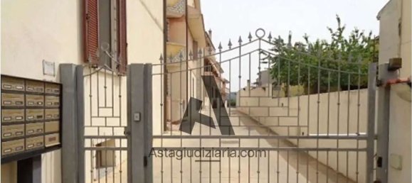 3 rooms Apartment in Usini, Italy No. 212202 3