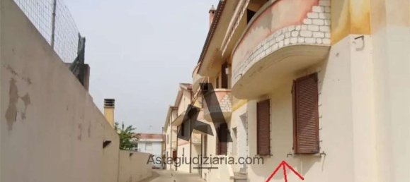 3 rooms Apartment in Usini, Italy No. 212202 5