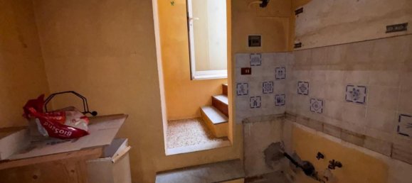 4 rooms Apartment in Peccioli, Italy No. 64137 13