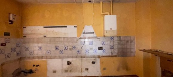 4 rooms Apartment in Peccioli, Italy No. 64137 14