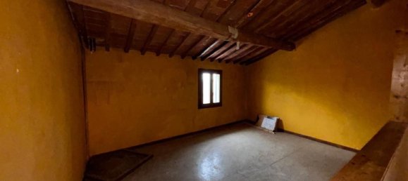 4 rooms Apartment in Peccioli, Italy No. 64137 5