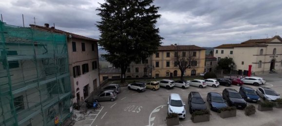 4 rooms Apartment in Peccioli, Italy No. 64137 8