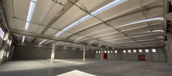  قطعة أرض في Seregno, Italy 2800متر مربع رقم 168544 15