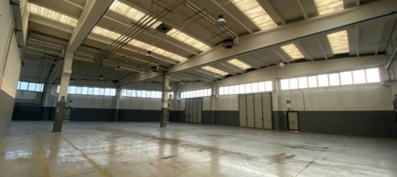  قطعة أرض في Seregno, Italy 2800متر مربع رقم 168544 3