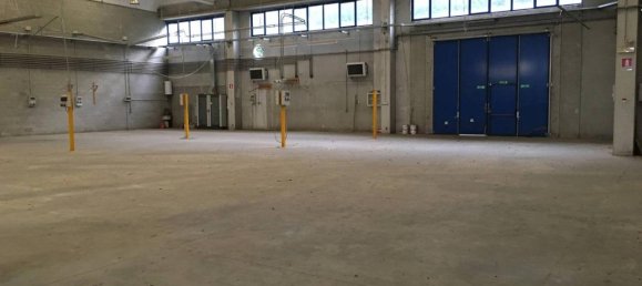  قطعة أرض في Seregno, Italy 2800متر مربع رقم 168544 12