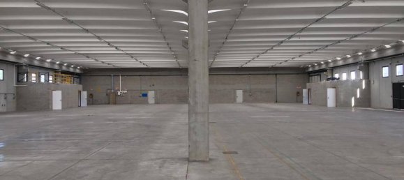  قطعة أرض في Seregno, Italy 2800متر مربع رقم 168544 17