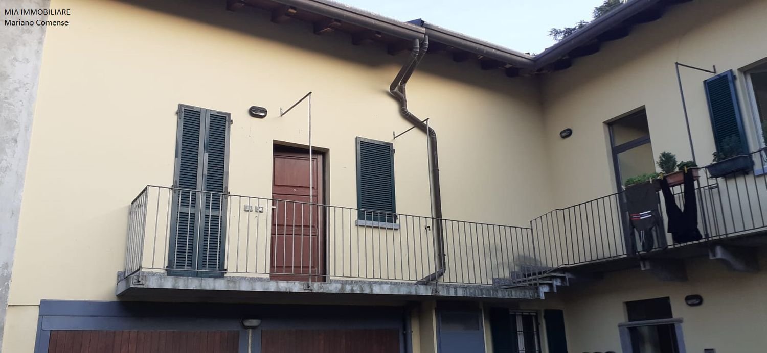 3 rooms Duplex in Inverigo, Italy No. 238871
