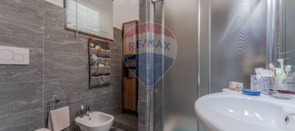 4 rooms Apartment in Seriate, Italy No. 283685 14