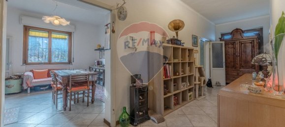 4 rooms Apartment in Seriate, Italy No. 283685 6