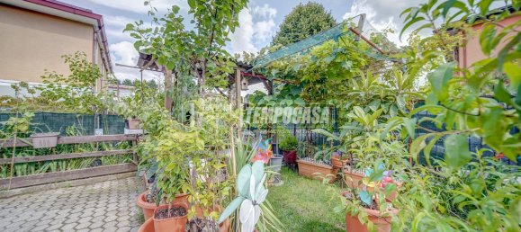 Villa de 4 habitaciónes en Cairate, Italy No. 287757 37