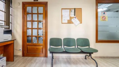 61m² Commercial property in Granada, Spain No. 181193