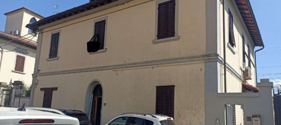 5-Zimmer Wohnung in Prato, Italy, Nr. 51002 2