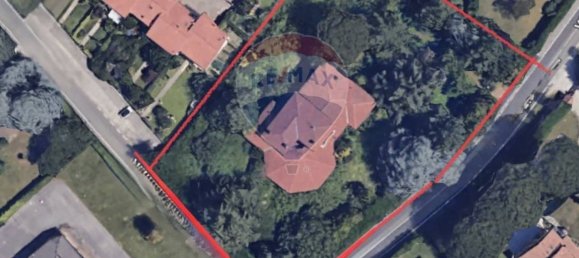 4 Schlafzimmer Villa in Olgiate Molgora, Italy, Nr. 308697 3