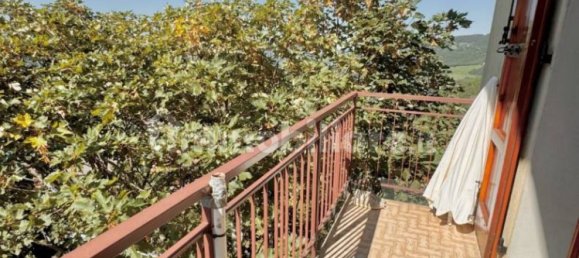 3 bedrooms Apartment in Montecreto, Italy No. 317400 5