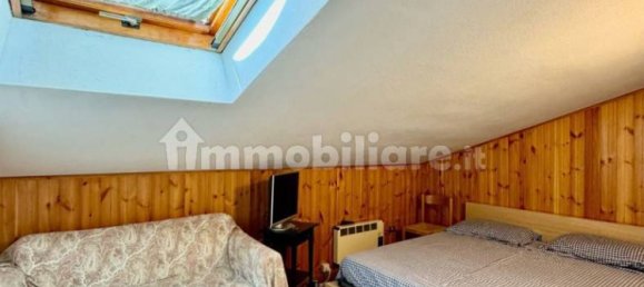 3 bedrooms Apartment in Montecreto, Italy No. 317400 11