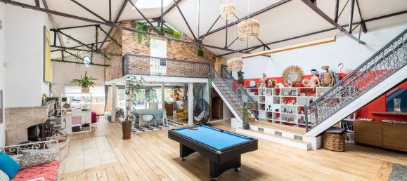 3 bedrooms House in Colombes, France No. 151121 3