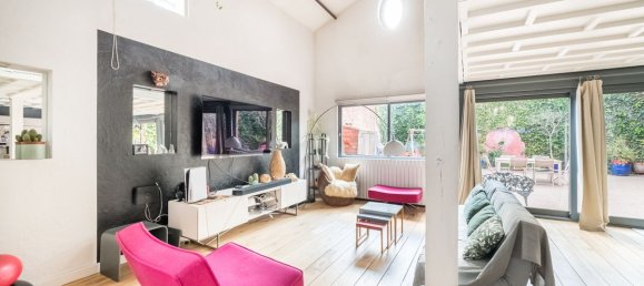 3 bedrooms House in Colombes, France No. 151121 4