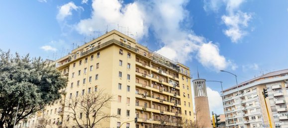 3 rooms Apartment in Rome, Italy No. 203197 21