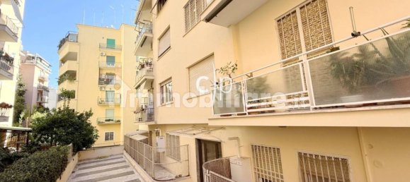 Apartamento de 3 dormitorios en Rome, Italy No. 333619 28