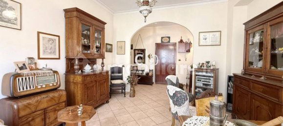 Apartamento de 3 dormitorios en Rome, Italy No. 333619 2