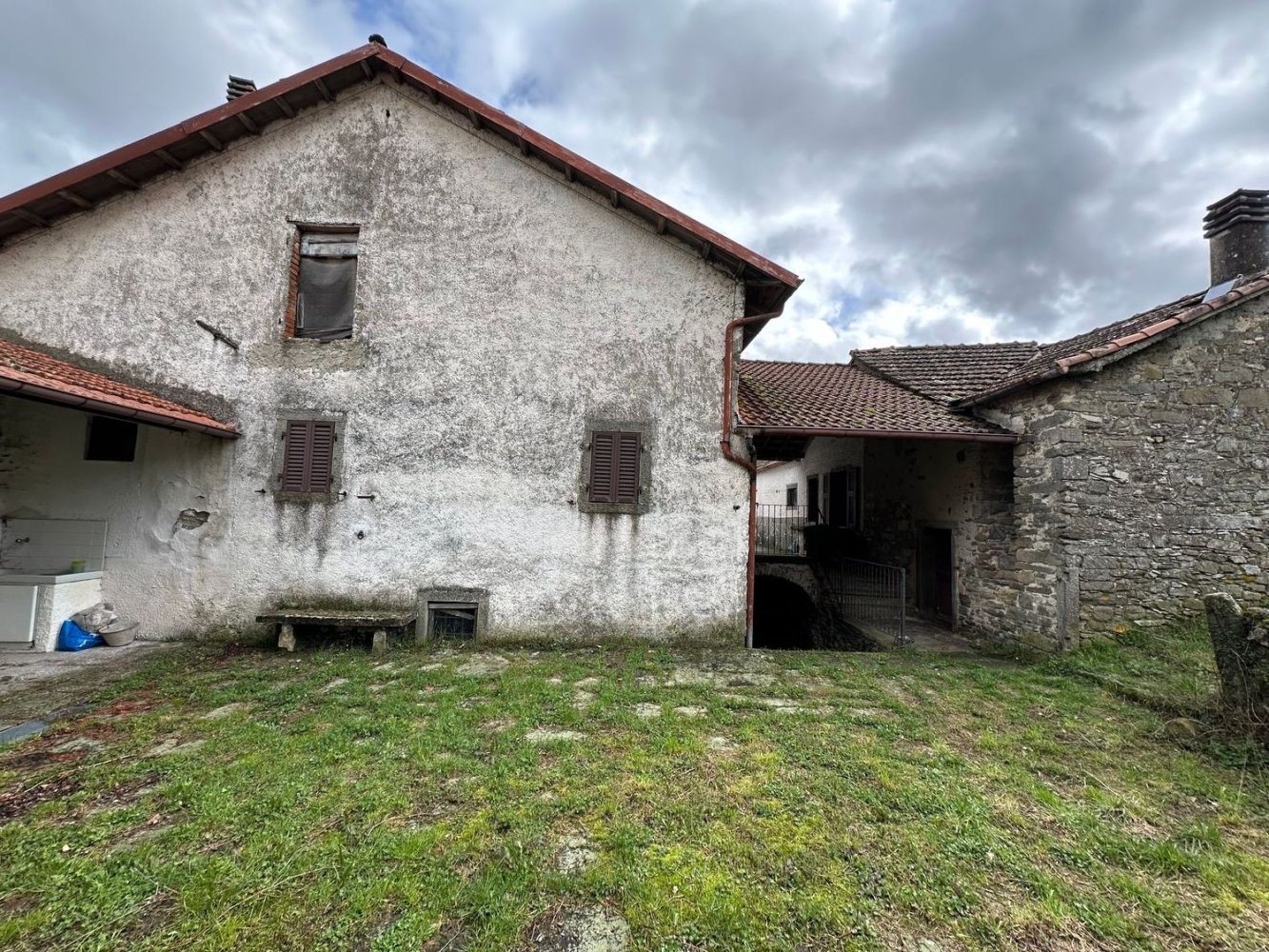 4 rooms House in Pontremoli, Italy No. 142842
