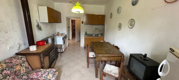 4 rooms House in Pontremoli, Italy No. 142842 10