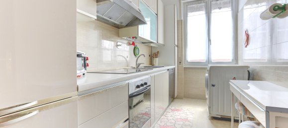 3 bedrooms Apartment in Rome, Italy No. 321589 18