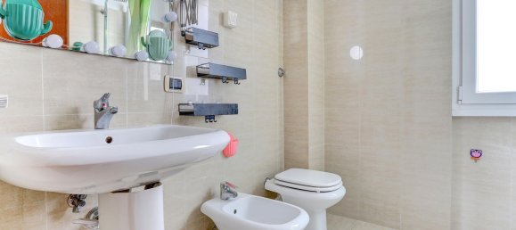 3 bedrooms Apartment in Rome, Italy No. 321589 5