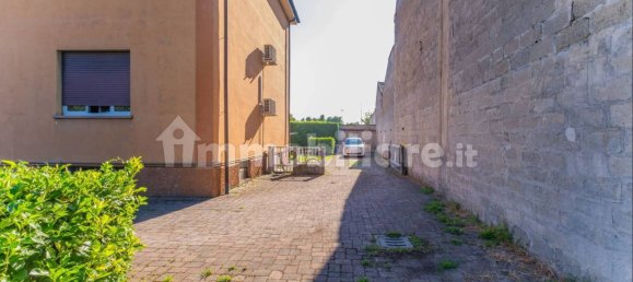 2 bedrooms Apartment in Milan, Italy No. 354519 17