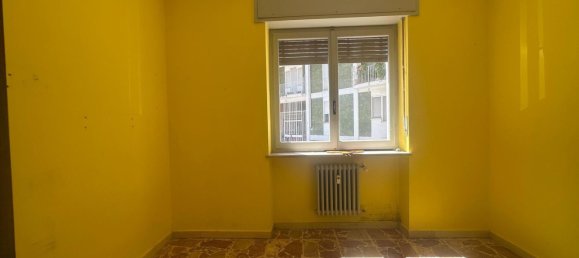 3 bedrooms Apartment in Vercelli, Italy No. 338983 11