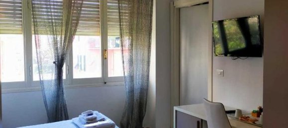 4 rooms Apartment in La Spezia, Italy No. 64811 3