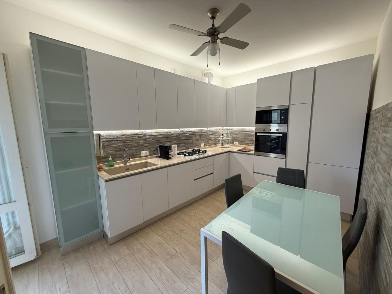 4غرفة شقة في Venice, Italy رقم 268623