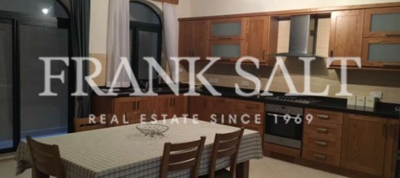 3 bedrooms Apartment in Victoria, Malta No. 5504 3