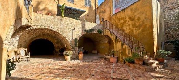 7 bedrooms Townhouse in Castello d'Empuries, Spain No. 83999 6