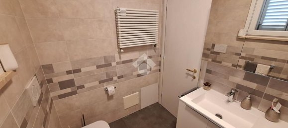 Дом с 4 комнатами в Мантуя, Италия № 243859 15