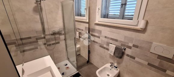 Дом с 4 комнатами в Мантуя, Италия № 243859 16