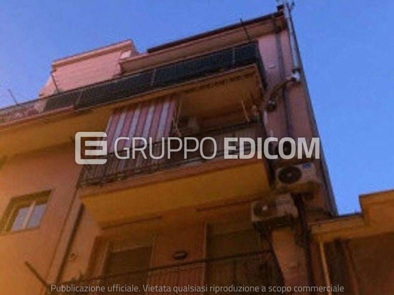 Квартира с 3 спальнями в Лентини, Италия № 365022