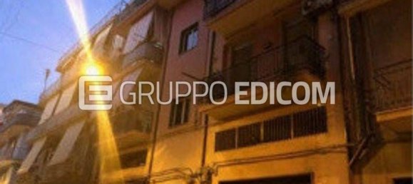 Квартира с 3 спальнями в Лентини, Италия № 365022 4